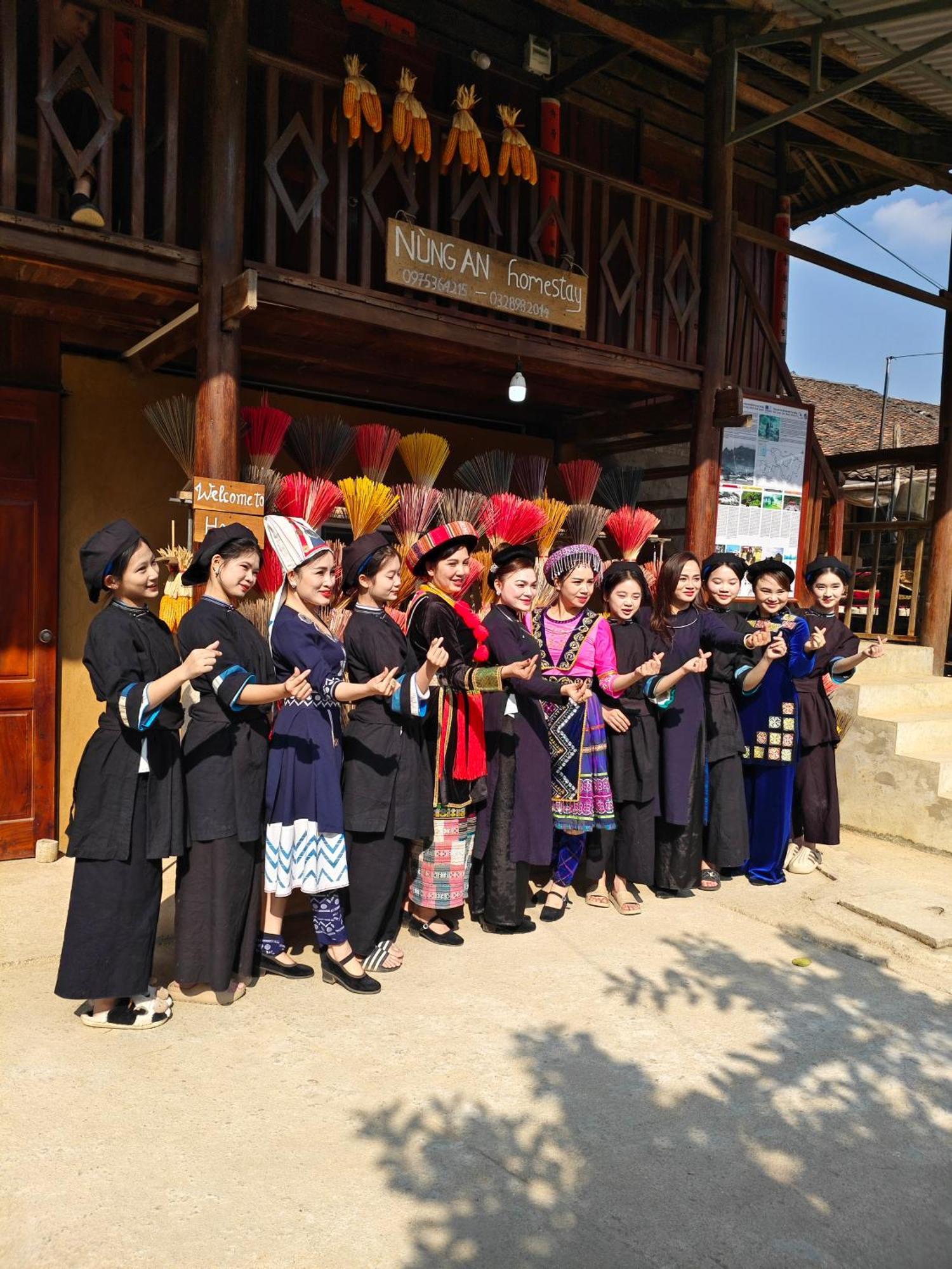 Nung An Homestay Quang Uyen Εξωτερικό φωτογραφία